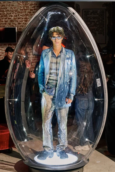 Look 54
